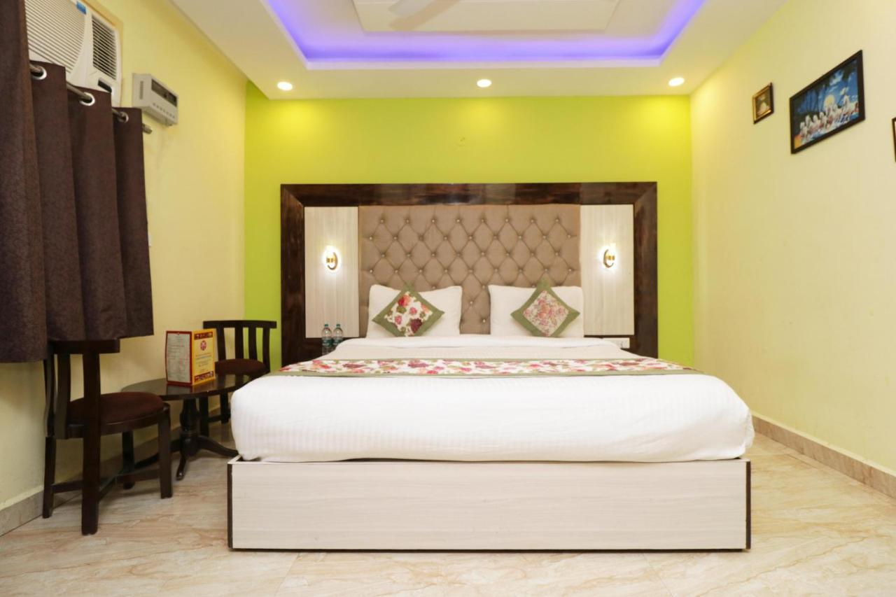 Airport Hotel Shivaka Inn Nueva Delhi Exterior foto